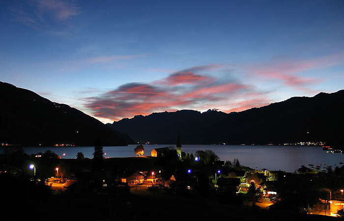 Faulensee in the evening ... (Photo: Fritz Bieri)