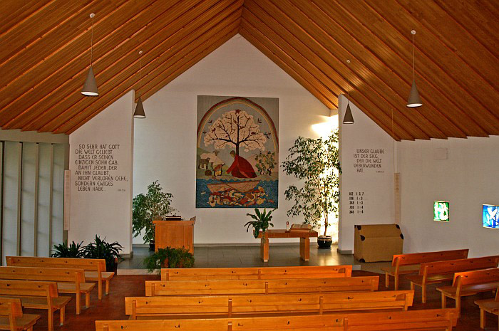 Church in Faulensee / Photo: Fritz Bieri