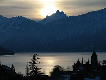 Castel of Spiez / Schreckhorn (Photo: Fritz Bieri)