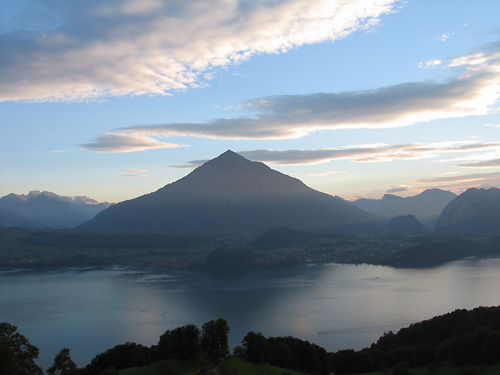 Niesen, Lake Thun / Photo: Fritz Bieri
